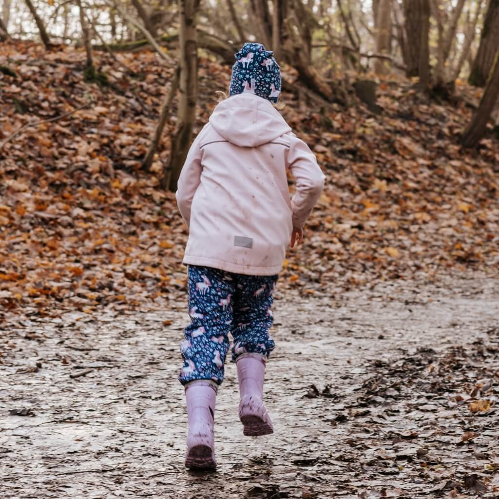 Spodnie softshell dziecięce - jednorożce na łące (dostępne od ręki)